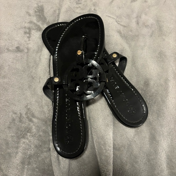 Miller Patent Sandal - Picture 6 of 10